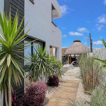Residence Celestial - Premium 3 Bedrooms Villa With Volcanic Stone Pool Grand Bay Εξωτερικό φωτογραφία