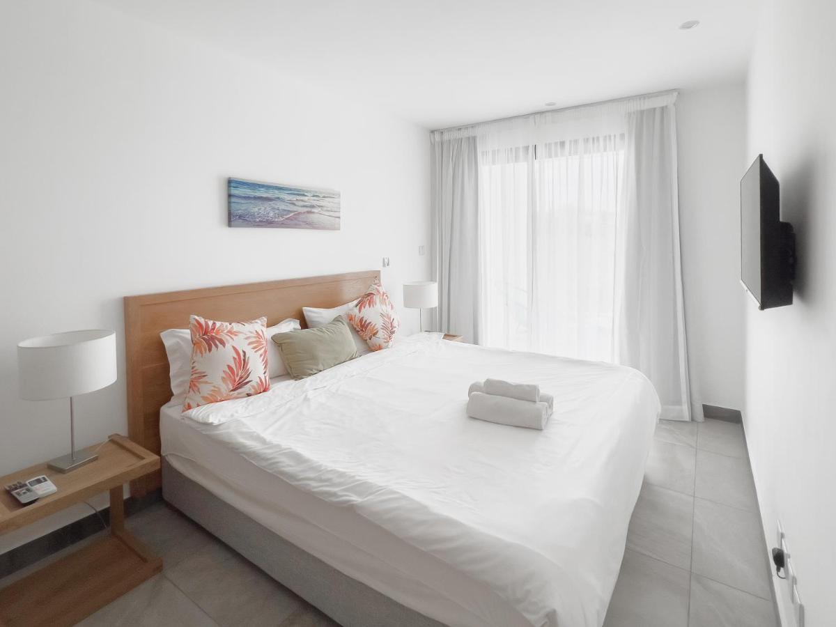 Residence Celestial - Premium 3 Bedrooms Villa With Volcanic Stone Pool Grand Bay Εξωτερικό φωτογραφία