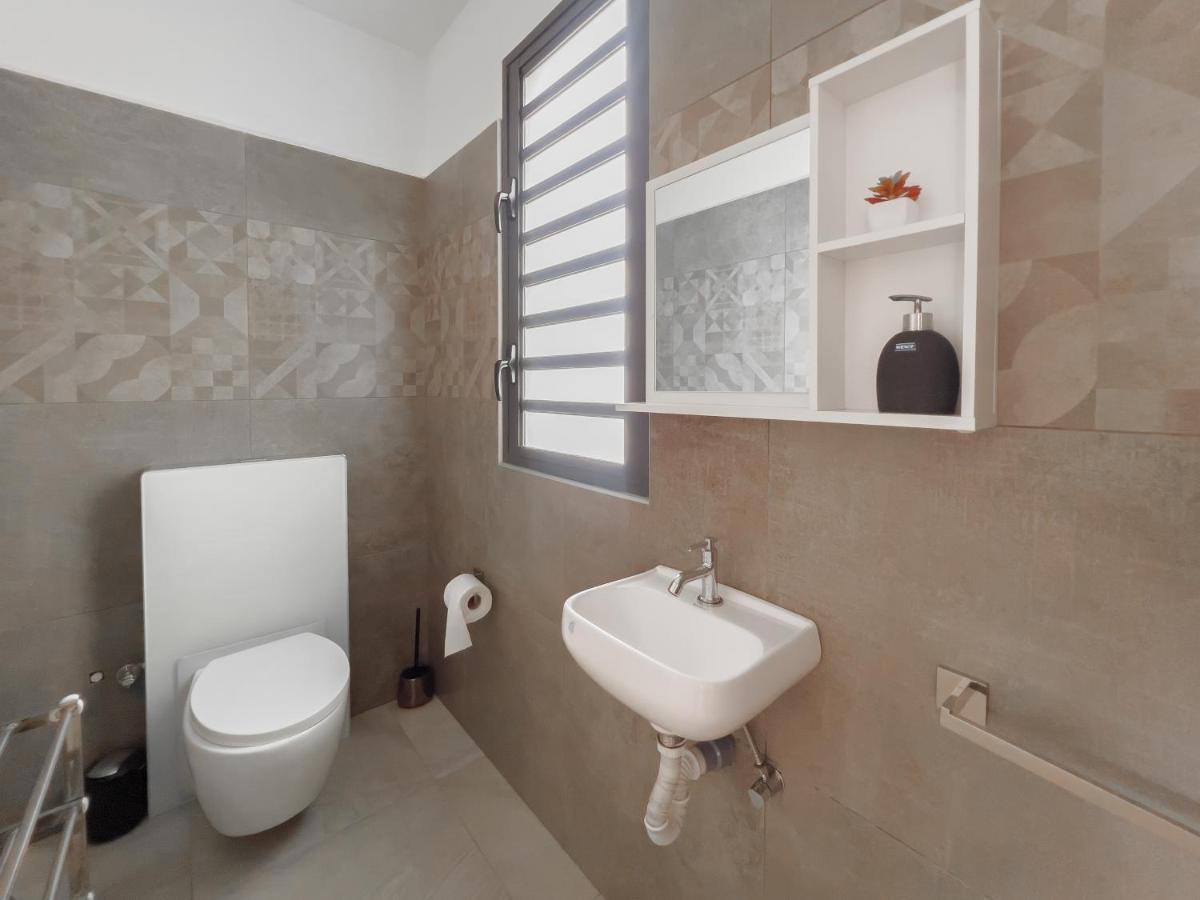 Residence Celestial - Premium 3 Bedrooms Villa With Volcanic Stone Pool Grand Bay Εξωτερικό φωτογραφία
